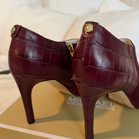 NIB Michael Kors Merlot suede “Sammy” ankle boot 7m - Picture 9 of 11